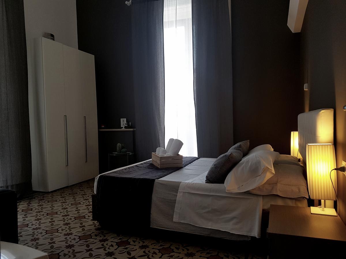 Ottomood Ala Ovest Catania Centro Bed & Breakfast ภายนอก รูปภาพ